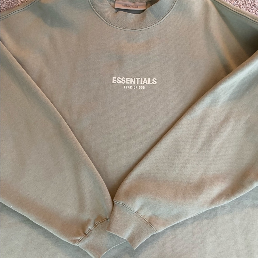 ESSENTIALS - FEAR OF GOD SWEATSHIRT ( Men’s): LIGHT GREEN